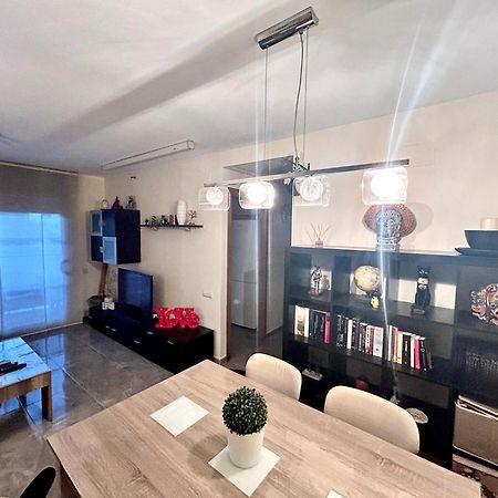 Lo Gambussi Deltebre Lägenhet Exteriör bild